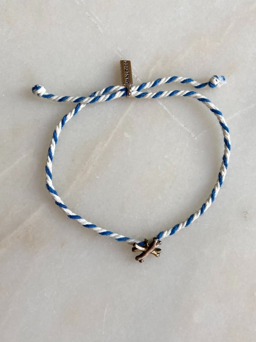 VANITIES BLUE AND WHITE ROPE WOVEN CORD FRIENDSHIP BRACELET SKULL CHARM